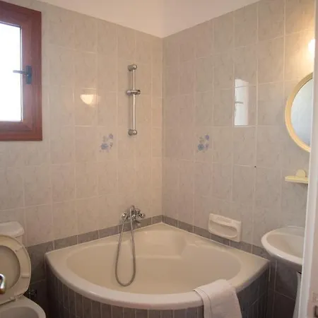 Villa Marilia 1 Polis