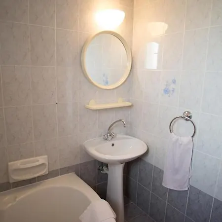 Villa Marilia 1 *