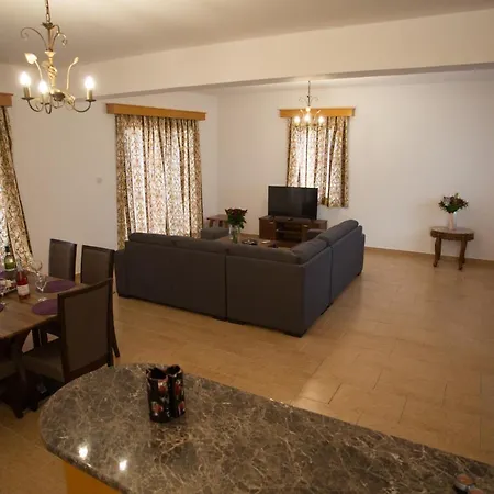 Marilia 1 Villa