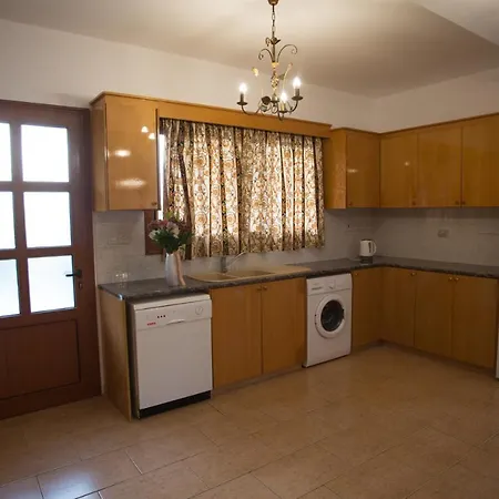 Marilia 1 Villa