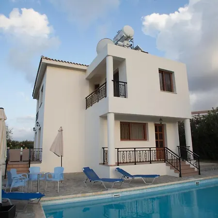 Villa Marilia 1 Polis