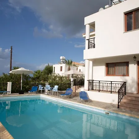Marilia 1 Villa Polis