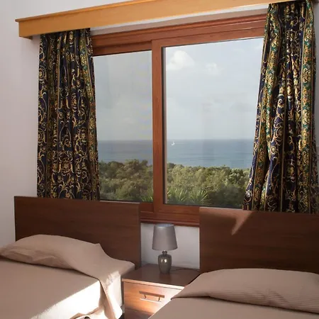 Marilia 1 Villa Polis