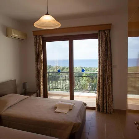 Villa Marilia 1 *